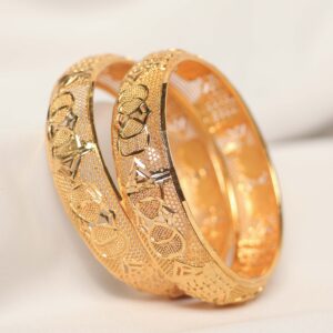 Leaf Motif Engraved Traditional Metal Bangles Set