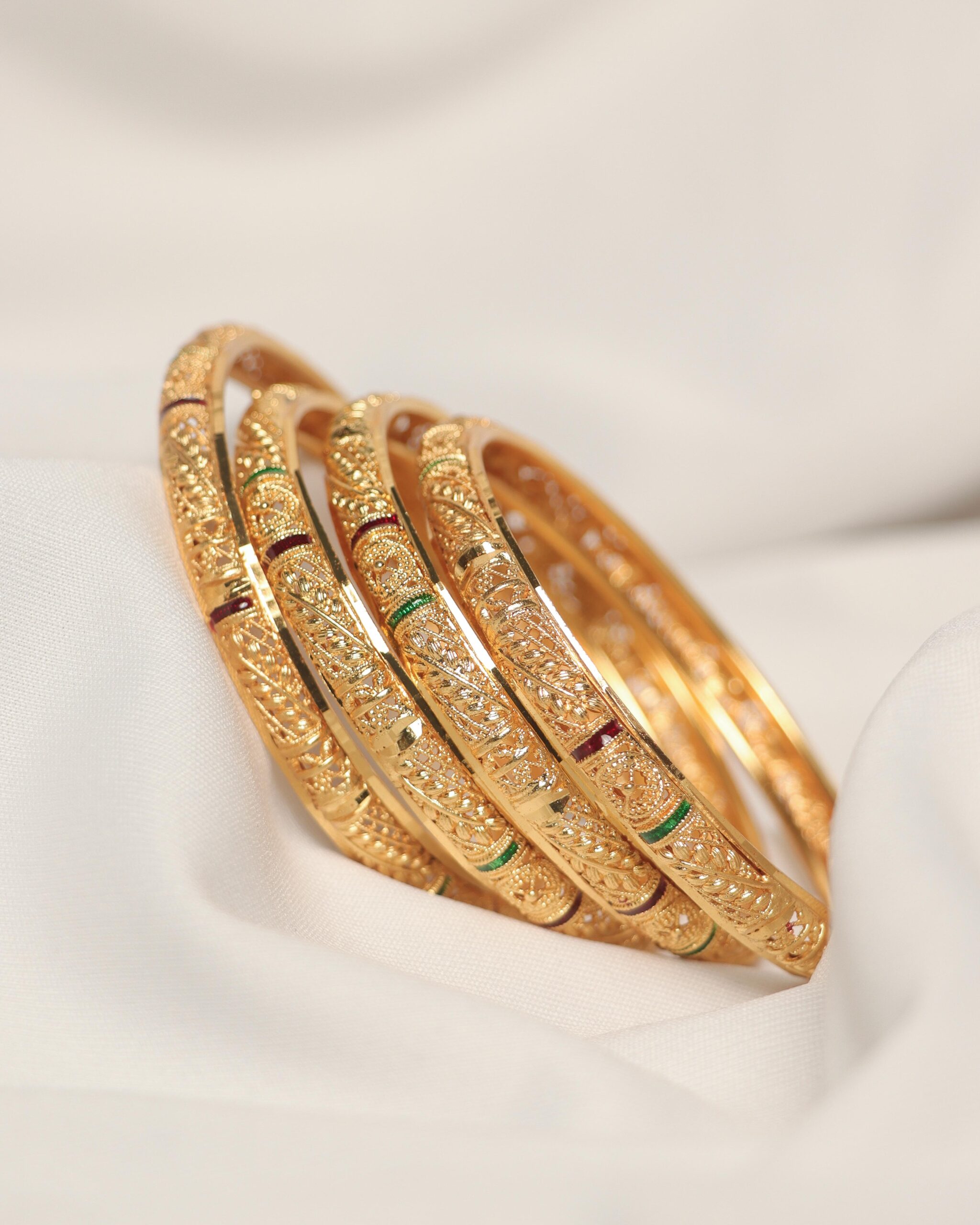 Multi-Accent Textured Traditional Metal Bangles Set
